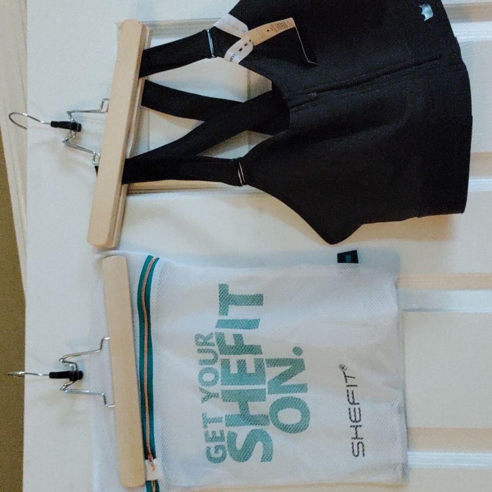 3 luxe Flex Sports Bra  Color onyx